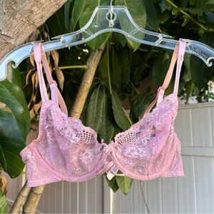 Vintage Y2K 2007 Victoria's Secret Lace Pink Bra .